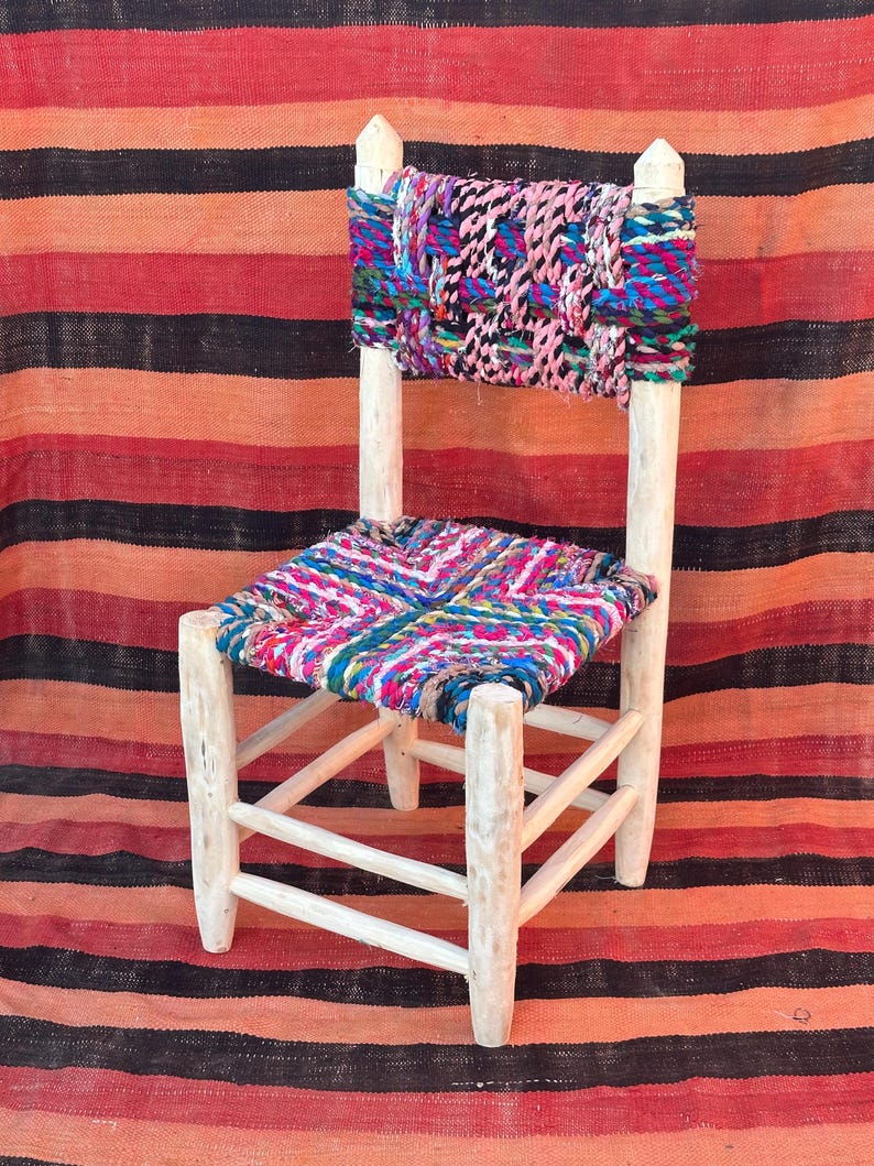 Chaise marocaine traditionnelle avec cordon boucherouite AZRIVA