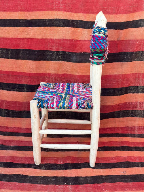 Chaise marocaine traditionnelle avec cordon boucherouite AZRIVA