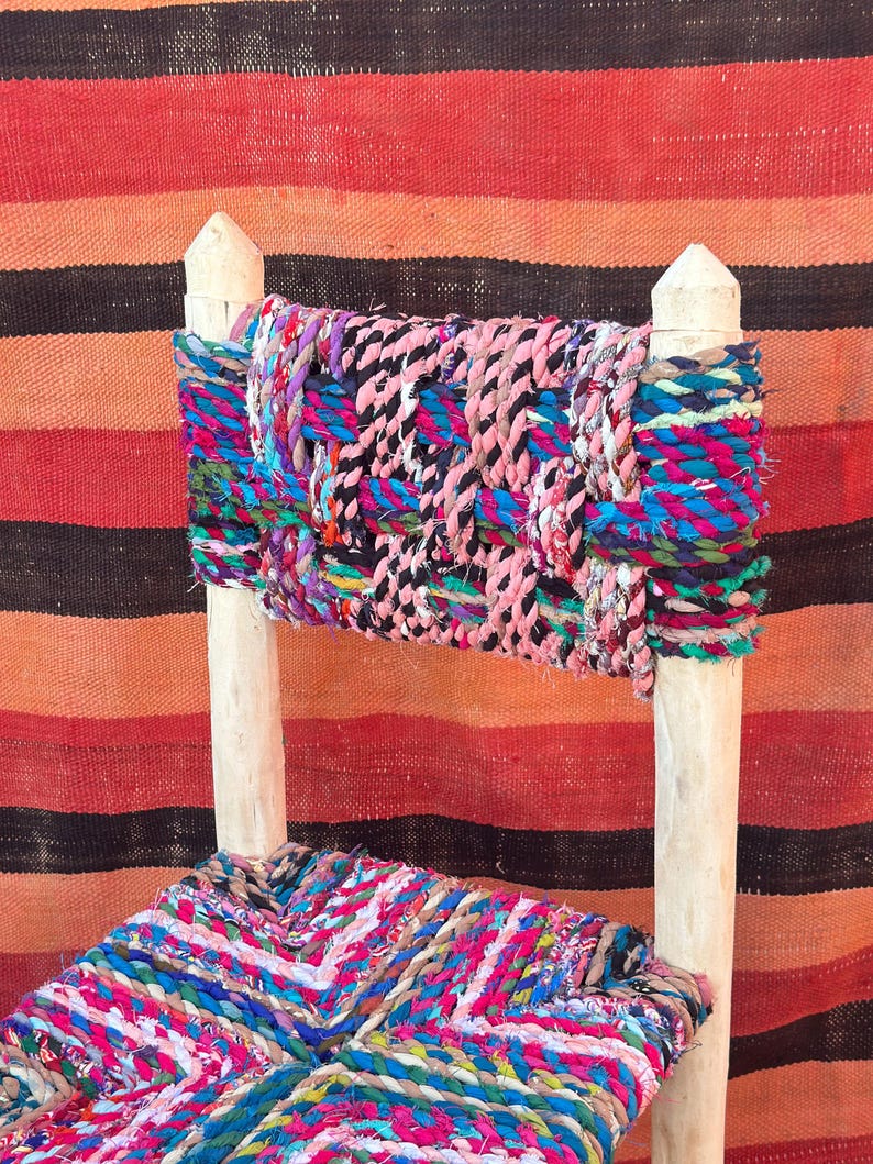 Chaise marocaine traditionnelle avec cordon boucherouite AZRIVA