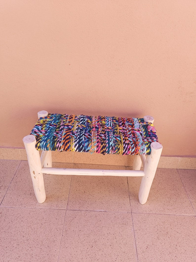 Banc marocain fait main en bois : assise tressée, déco AZRIVA