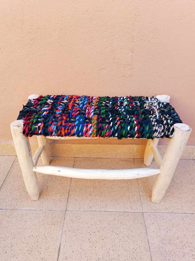 Banc marocain fait main en bois : assise tressée, déco AZRIVA