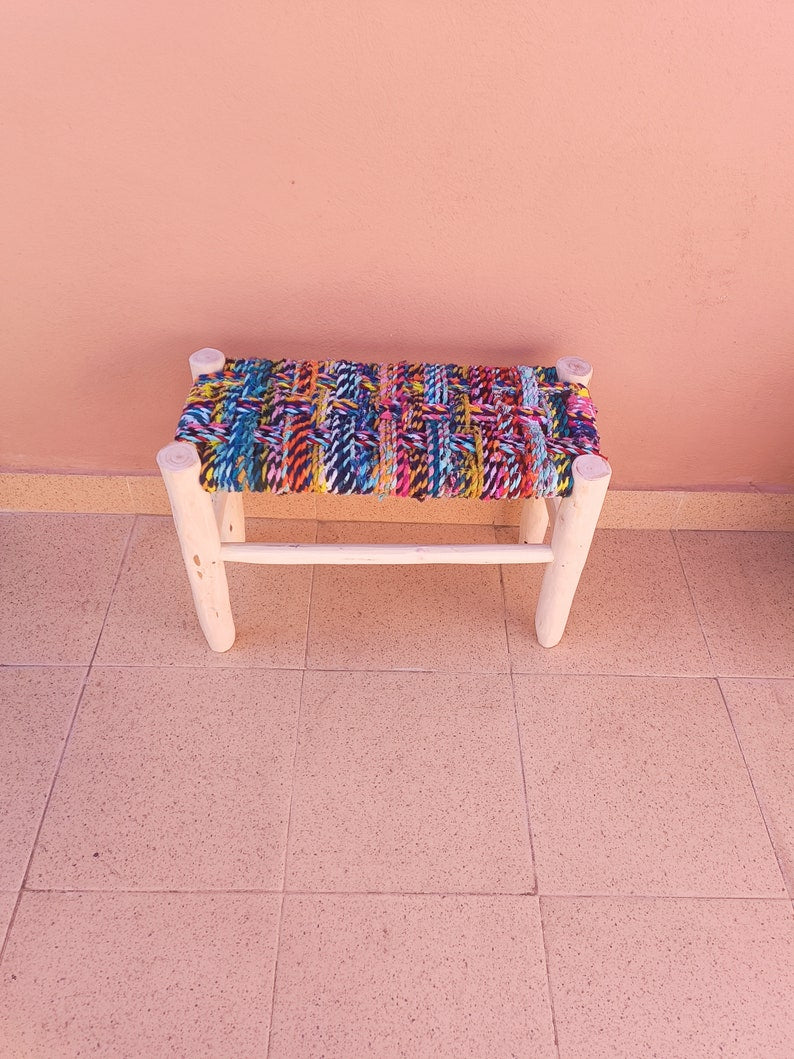 Banc marocain fait main en bois : assise tressée, déco AZRIVA