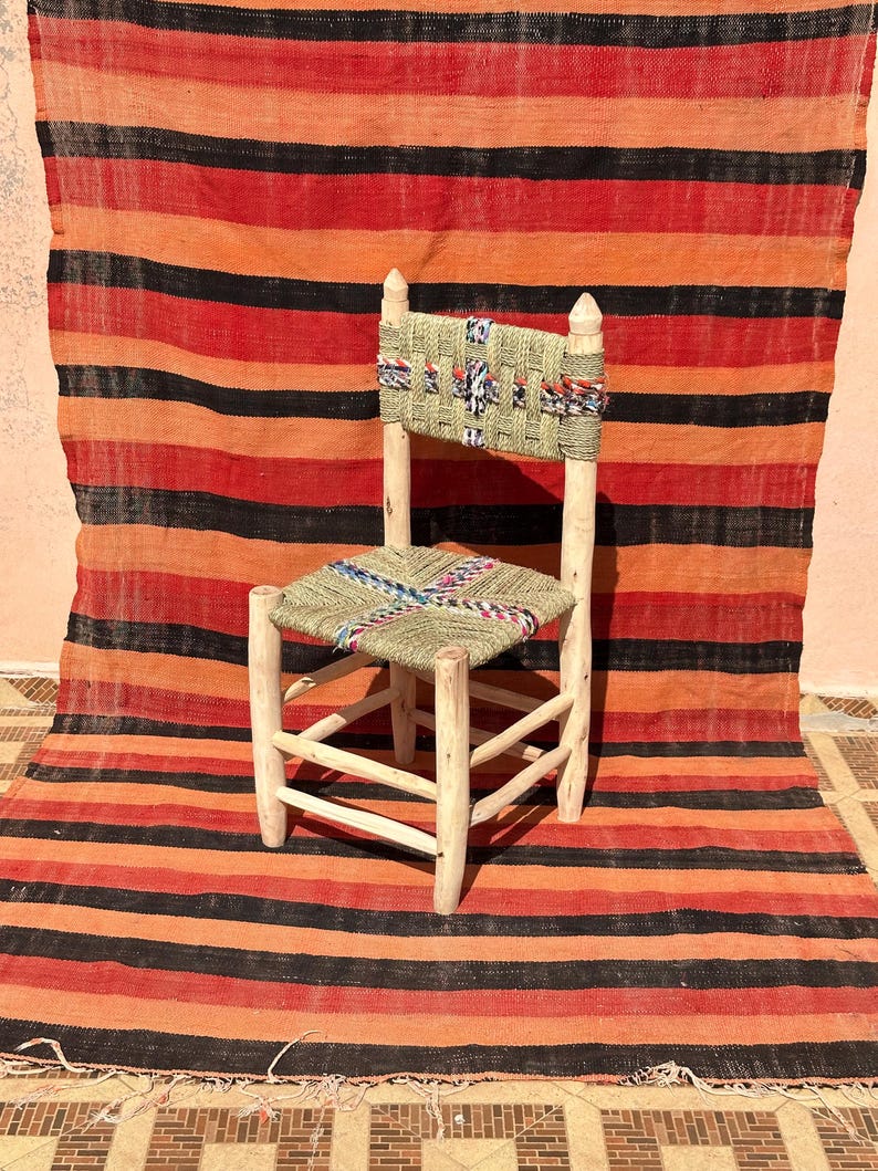 Handcrafted Moroccan Laurel Wood Chair with Palm Leaf & Boucherouite Weave AZRIVA