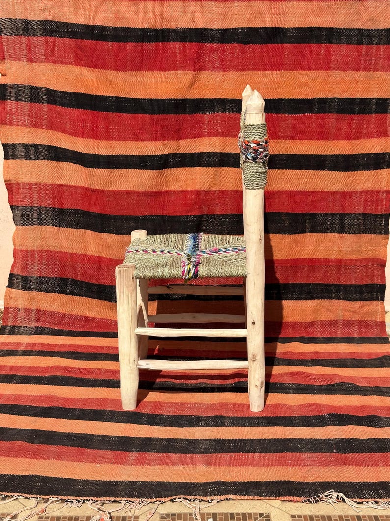 Handcrafted Moroccan Laurel Wood Chair with Palm Leaf & Boucherouite Weave AZRIVA