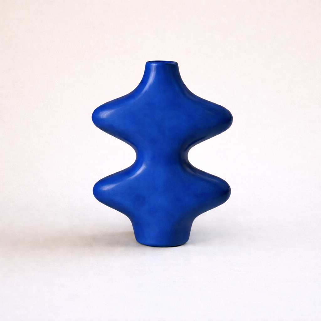 Tayyugt Matte Handcrafted Terracotta Vase AZRIVA