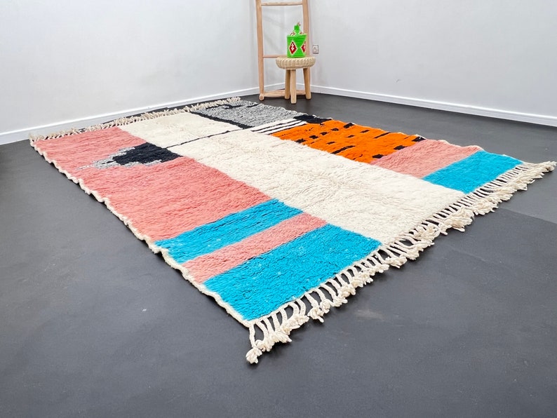 Tapis Marocain Traditionnel Fait Main 250 × 150 cm – Tissage Artisanal Authentique IZRI