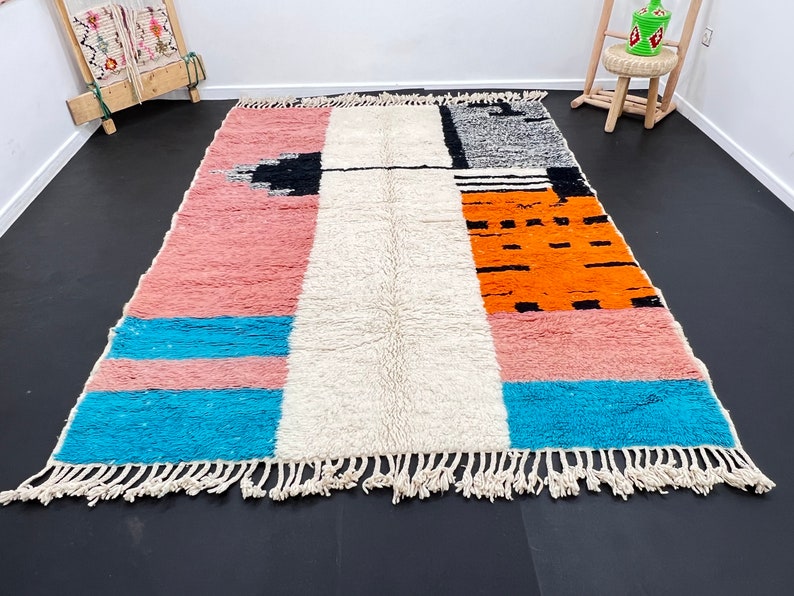 Tapis Marocain Traditionnel Fait Main 250 × 150 cm – Tissage Artisanal Authentique IZRI