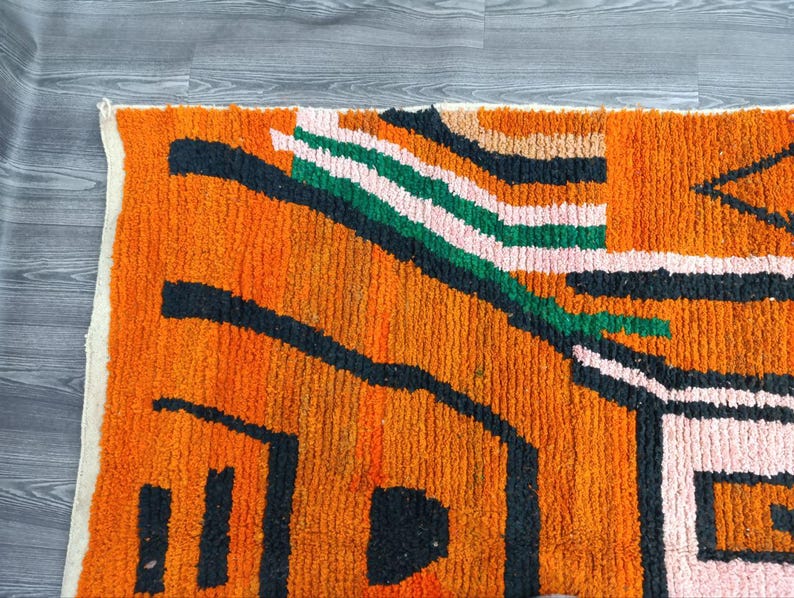 Tapis Berbère Fait Main 250 × 150 cm – Décoration Authentique du Maroc IZRI