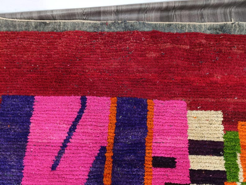 Tapis Marocain Traditionnel Fait Main 250 × 150 cm – Tissage Artisanal Authentique IZRI