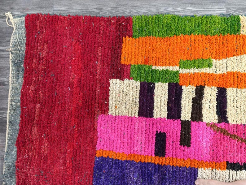 Tapis Marocain Traditionnel Fait Main 250 × 150 cm – Tissage Artisanal Authentique IZRI