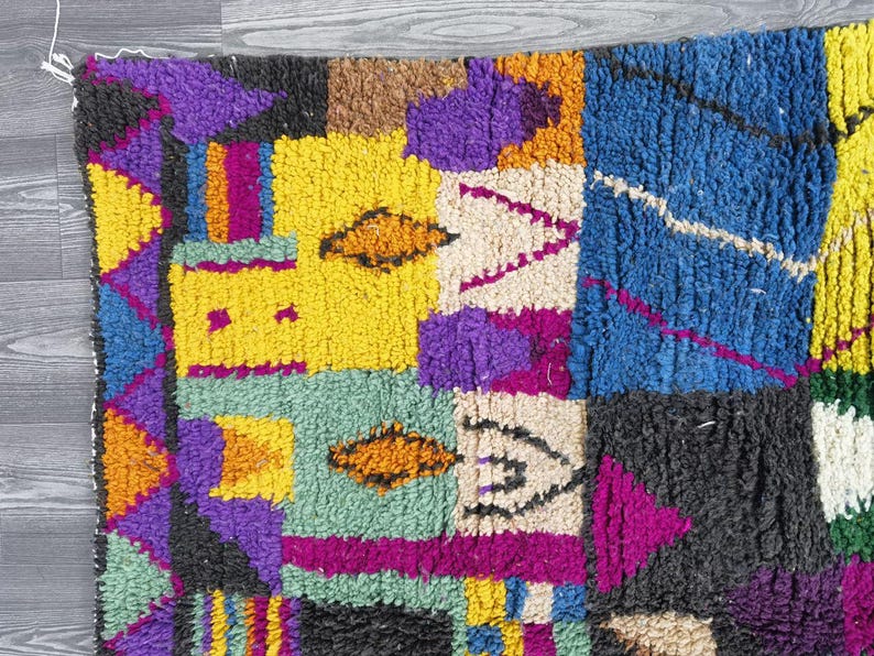 Tapis Marocain Artisanal 250 × 150 cm – Laine Tissée à la Main – Style Traditionnel IZRI