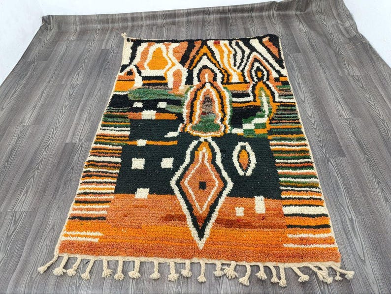 Tapis Berbère Fait Main 250 × 150 cm – Décoration Authentique du Maroc IZRI