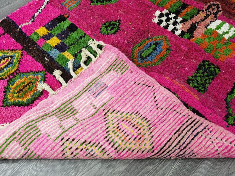 Grand Tapis Berbère Marocain Fait Main 250 × 150 cm – Artisanat Traditionnel IZRI