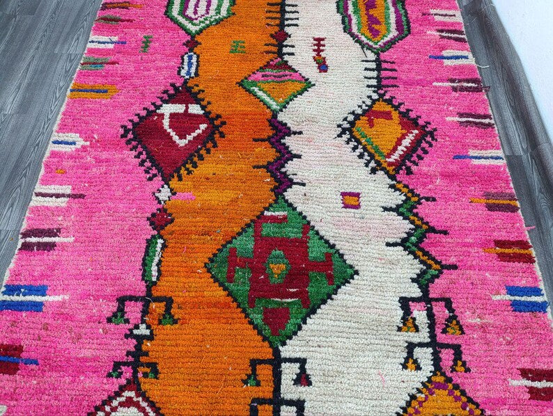 Tapis Berbère Fait Main 250 × 150 cm – Décoration Authentique du Maroc IZRI