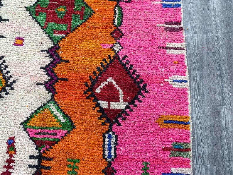 Tapis Berbère Fait Main 250 × 150 cm – Décoration Authentique du Maroc IZRI