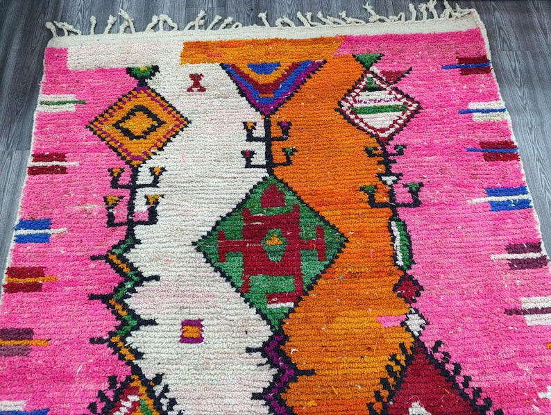 Tapis Berbère Fait Main 250 × 150 cm – Décoration Authentique du Maroc IZRI