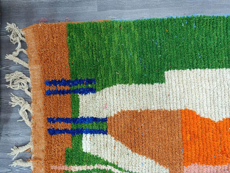 Tapis Marocain Traditionnel Fait Main 250 × 150 cm – Tissage Artisanal Authentique IZRI