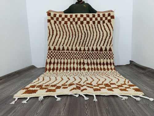 Grand Tapis Berbère Marocain Fait Main 250 × 150 cm – Artisanat Traditionnel IZRI