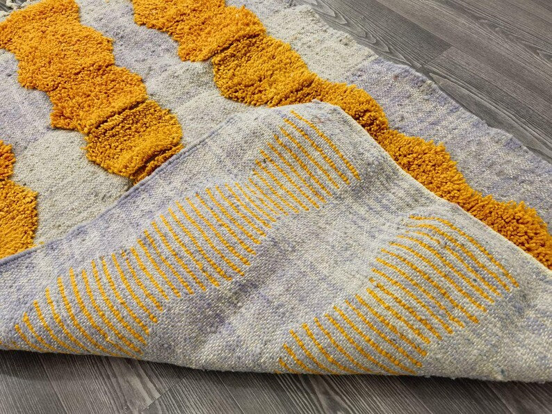 Tapis Berbère Fait Main 250 × 150 cm – Décoration Authentique du Maroc IZRI