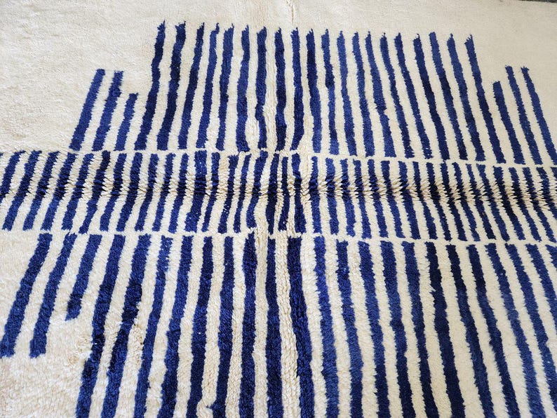 Tapis Marocain Artisanal300 × 200 cm – Laine Tissée à la Main – Style Traditionnel IZRI