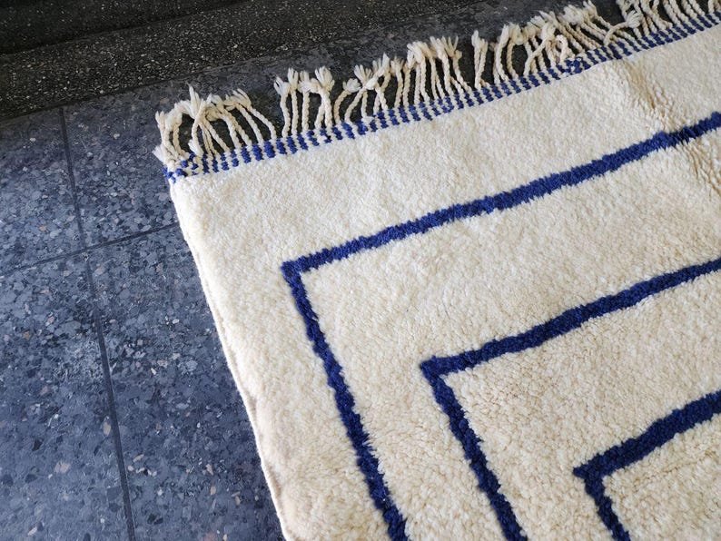 Tapis Marocain Traditionnel Fait Main300 ×200cm – Tissage Artisanal Authentique IZRI