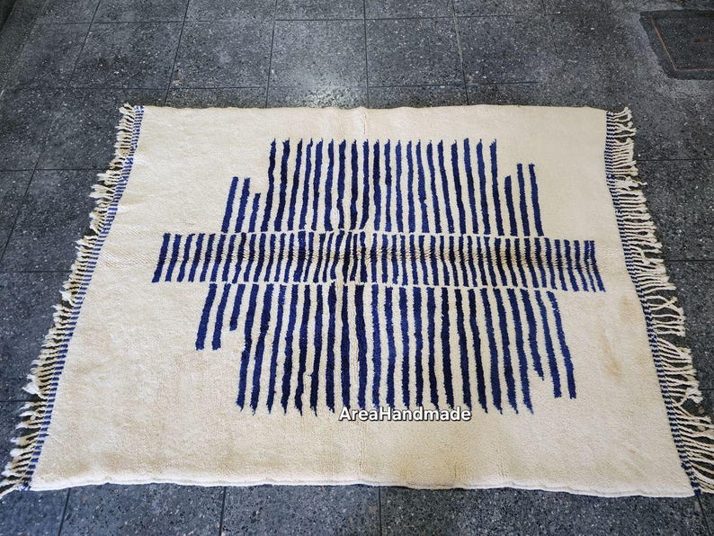 Tapis Marocain Artisanal300 × 200 cm – Laine Tissée à la Main – Style Traditionnel IZRI