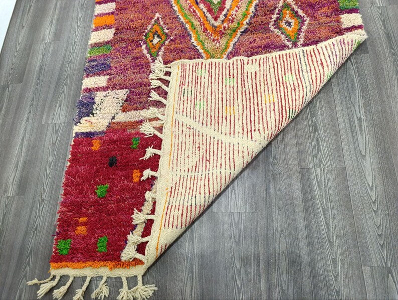 Tapis Marocain Traditionnel Fait Main 250 × 150 cm – Tissage Artisanal Authentique IZRI