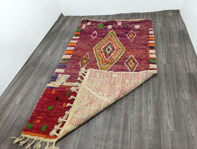 Tapis Marocain Traditionnel Fait Main 250 × 150 cm – Tissage Artisanal Authentique IZRI
