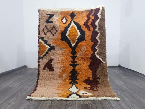 Grand Tapis Berbère Marocain Fait Main 250 × 150 cm – Artisanat Traditionnel IZRI