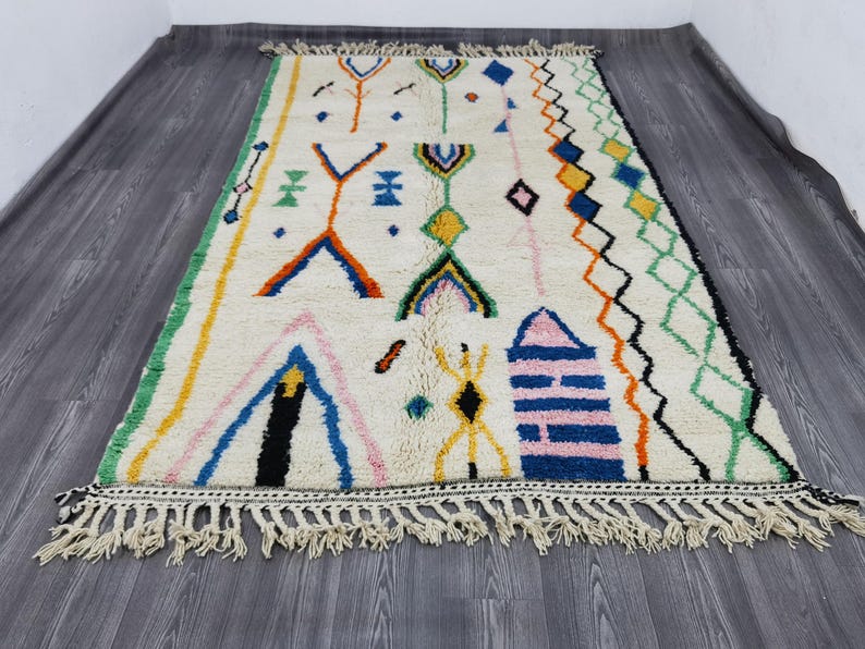 Grand Tapis Berbère Marocain Fait Main 250 × 150 cm – Artisanat Traditionnel IZRI