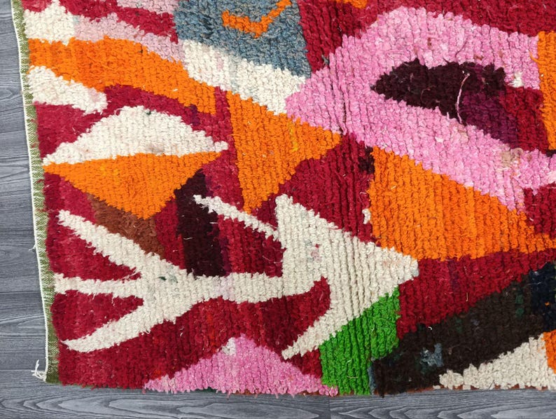 Tapis Berbère Fait Main 250 × 150 cm – Décoration Authentique du Maroc IZRI