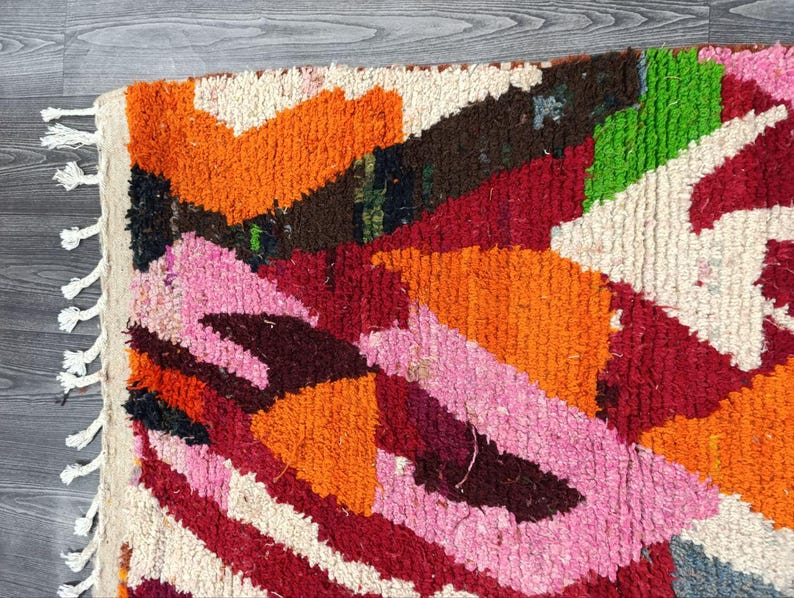 Tapis Berbère Fait Main 250 × 150 cm – Décoration Authentique du Maroc IZRI