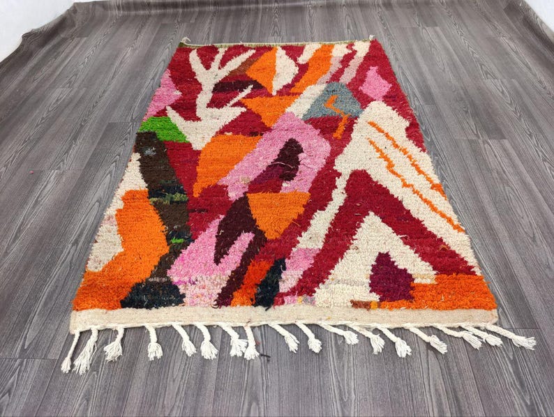 Tapis Berbère Fait Main 250 × 150 cm – Décoration Authentique du Maroc IZRI