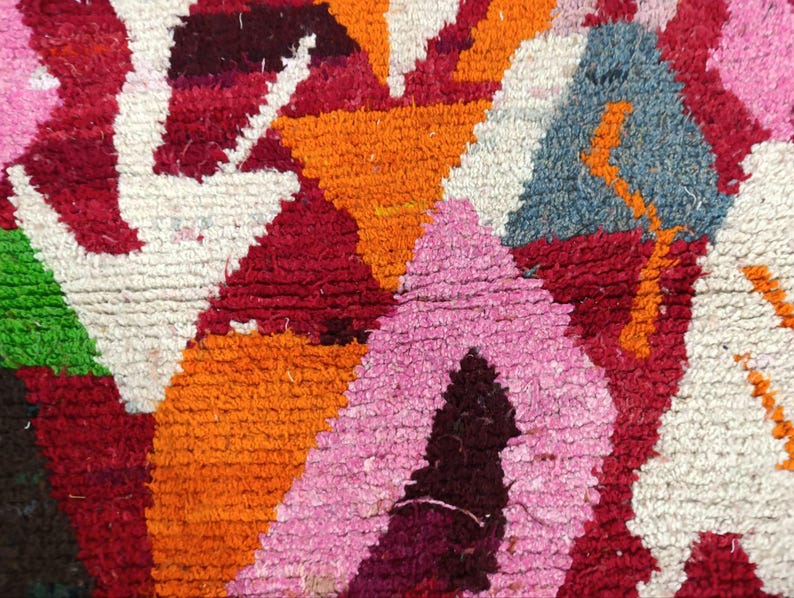 Tapis Berbère Fait Main 250 × 150 cm – Décoration Authentique du Maroc IZRI