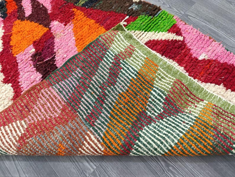 Tapis Berbère Fait Main 250 × 150 cm – Décoration Authentique du Maroc IZRI