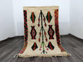 Tapis Marocain Traditionnel Fait Main 250 × 150 cm – Tissage Artisanal Authentique IZRI