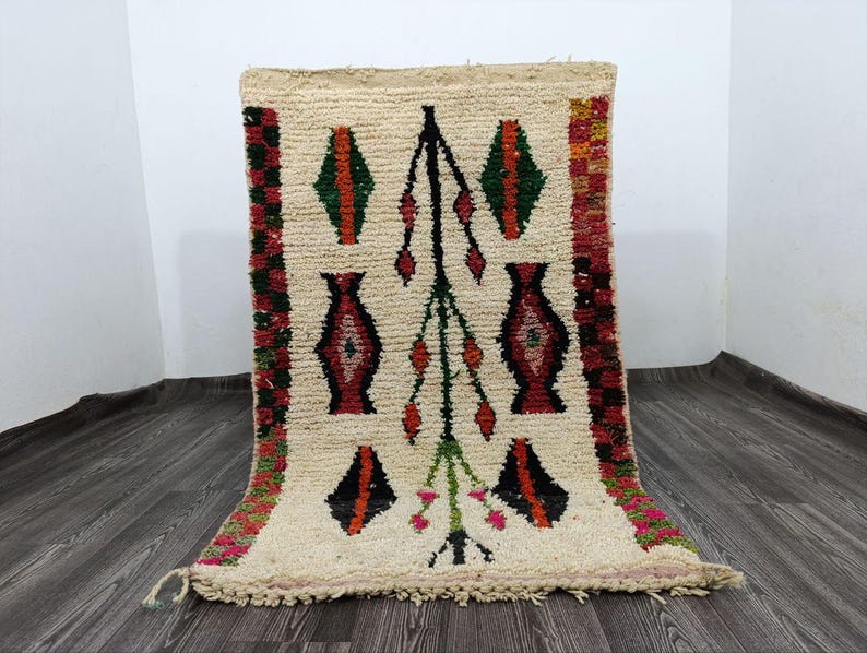 Tapis Marocain Traditionnel Fait Main 250 × 150 cm – Tissage Artisanal Authentique IZRI