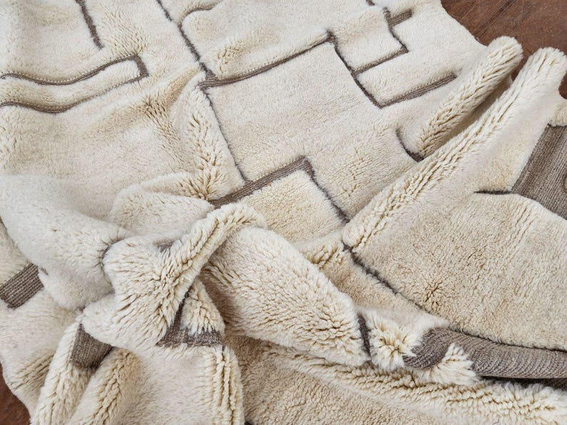 Tapis Marocain Artisanal300× 200cm – Laine Tissée à la Main – Style Traditionnel IZRI