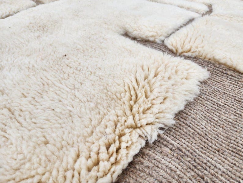 Tapis Marocain Artisanal300× 200cm – Laine Tissée à la Main – Style Traditionnel IZRI
