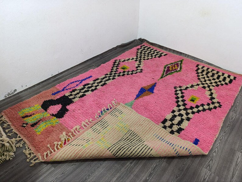 Grand Tapis Berbère Marocain Fait Main 250 × 150 cm – Artisanat Traditionnel IZRI