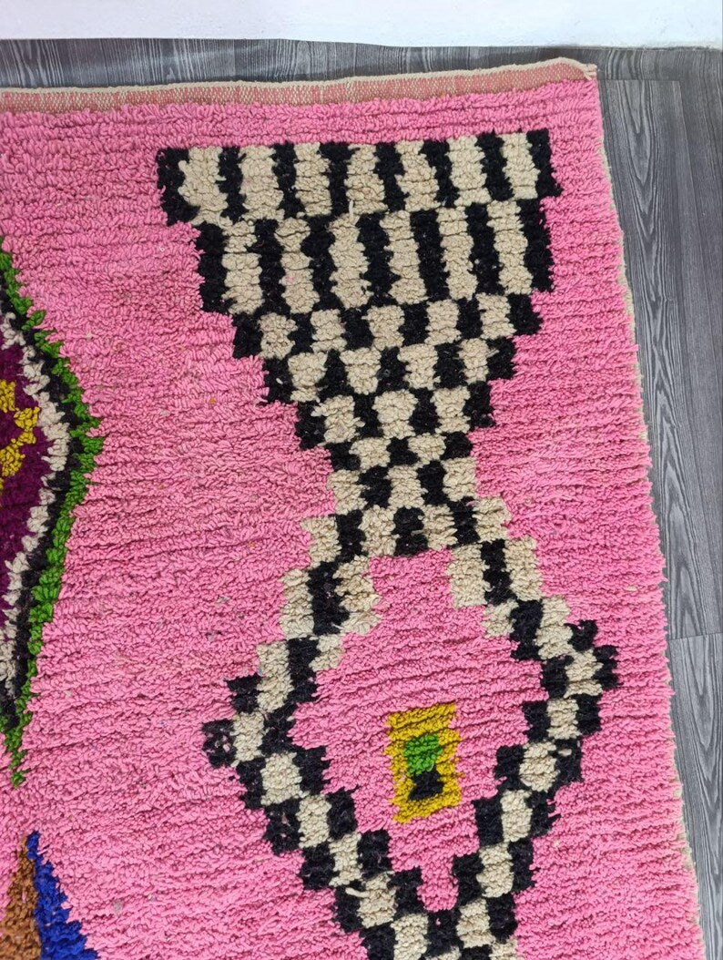 Grand Tapis Berbère Marocain Fait Main 250 × 150 cm – Artisanat Traditionnel IZRI