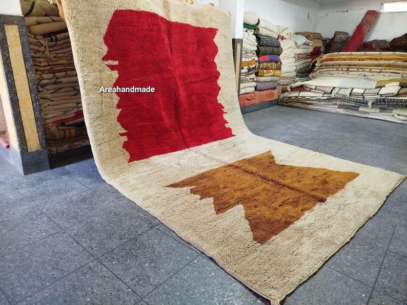 Tapis Marocain Artisanal 250 × 150 cm – Laine Tissée à la Main – Style Traditionnel IZRI