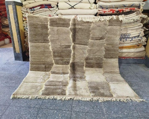 Grand Tapis Berbère Marocain Fait Main 250 × 150 cm – Artisanat Traditionnel IZRI