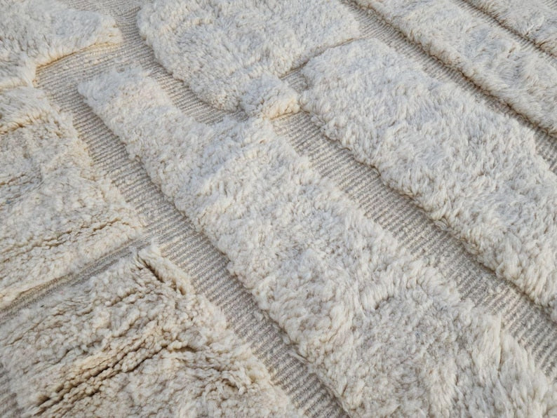 Tapis Marocain Traditionnel Fait Main 250 × 150 cm – Tissage Artisanal Authentique IZRI