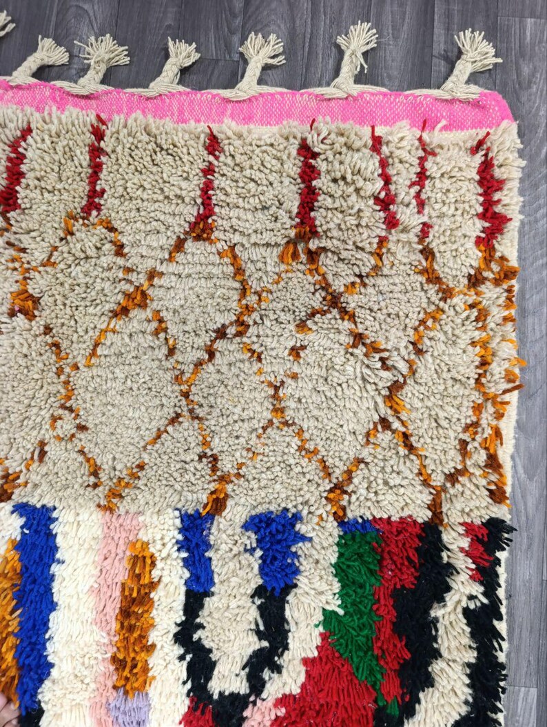 Tapis Traditionnel Marocain 250 × 150 cm – Pièce Unique Fait Main IZRI