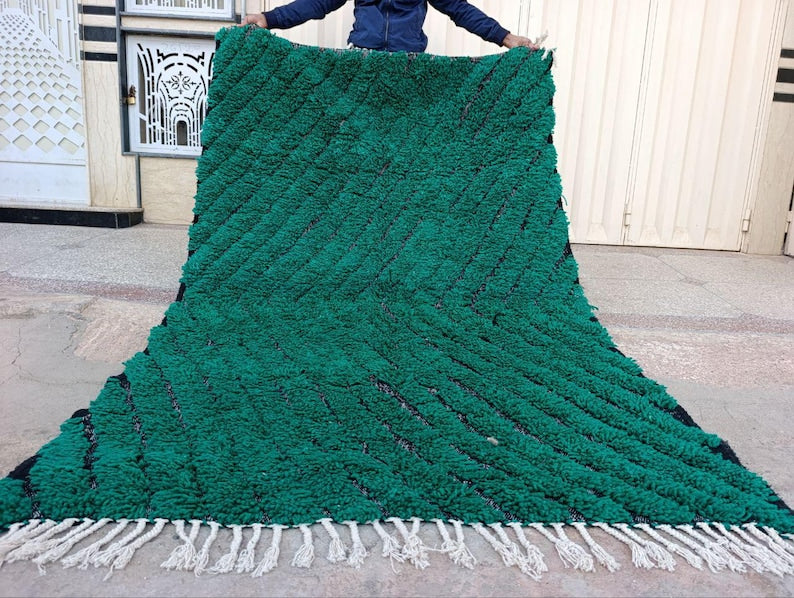 Tapis Traditionnel Marocain 250 × 150 cm – Pièce Unique Fait Main IZRI