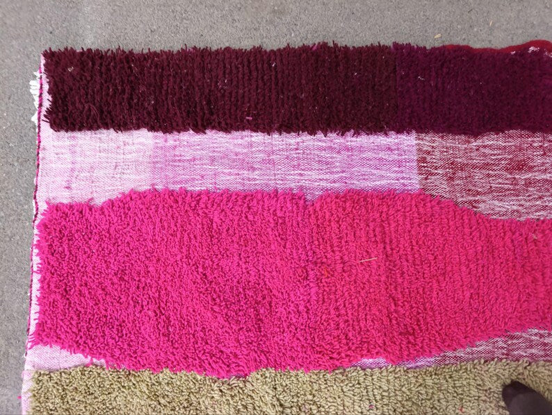Tapis Traditionnel Marocain 250 × 150 cm – Pièce Unique Fait Main IZRI