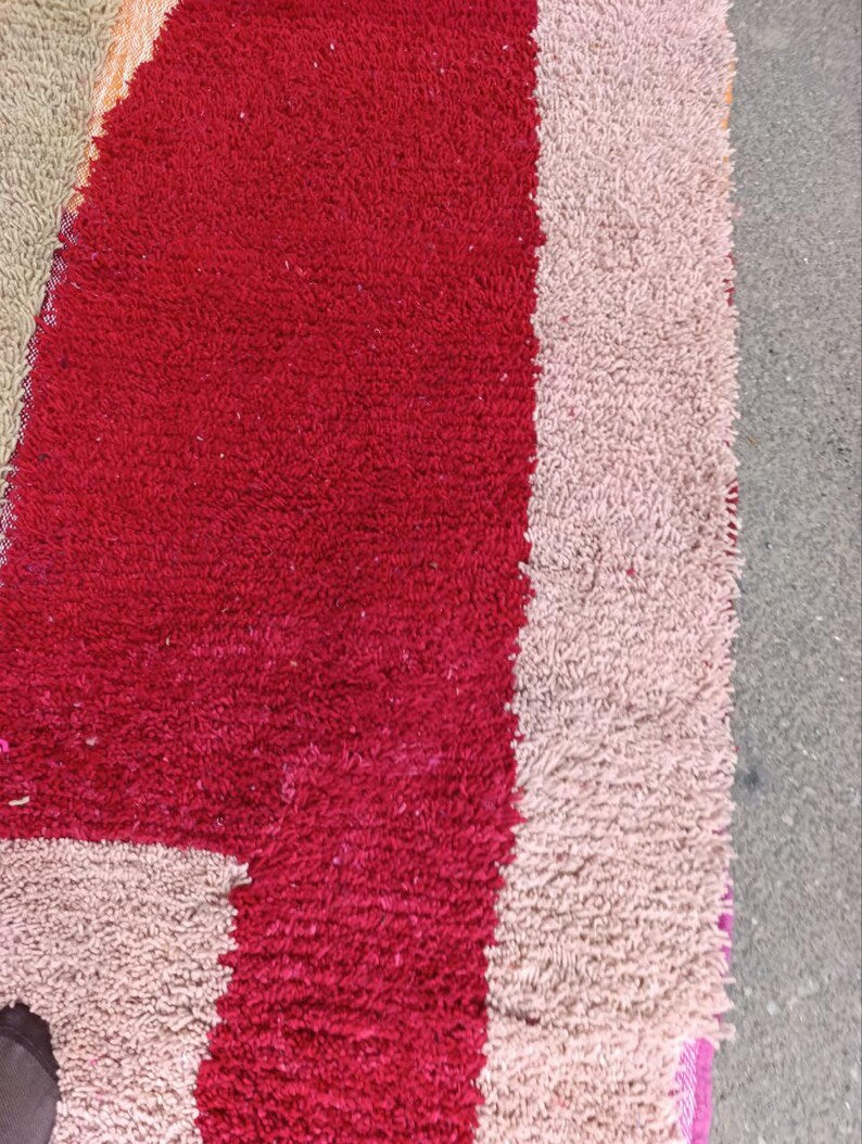 Tapis Traditionnel Marocain 250 × 150 cm – Pièce Unique Fait Main IZRI