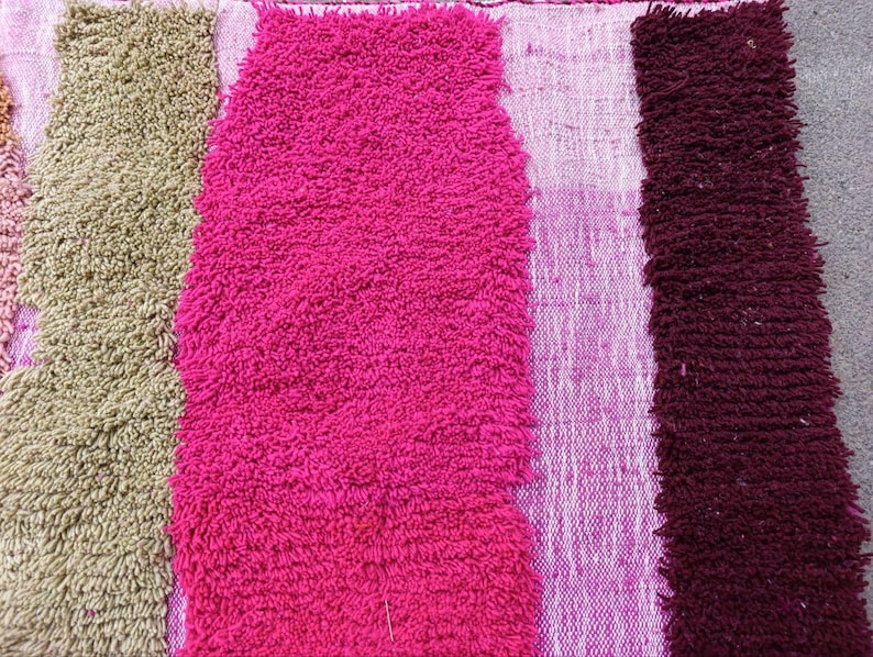 Tapis Traditionnel Marocain 250 × 150 cm – Pièce Unique Fait Main IZRI