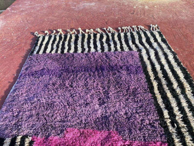 Tapis Marocain Traditionnel Fait Main300× 200 cm – Tissage Artisanal Authentique IZRI